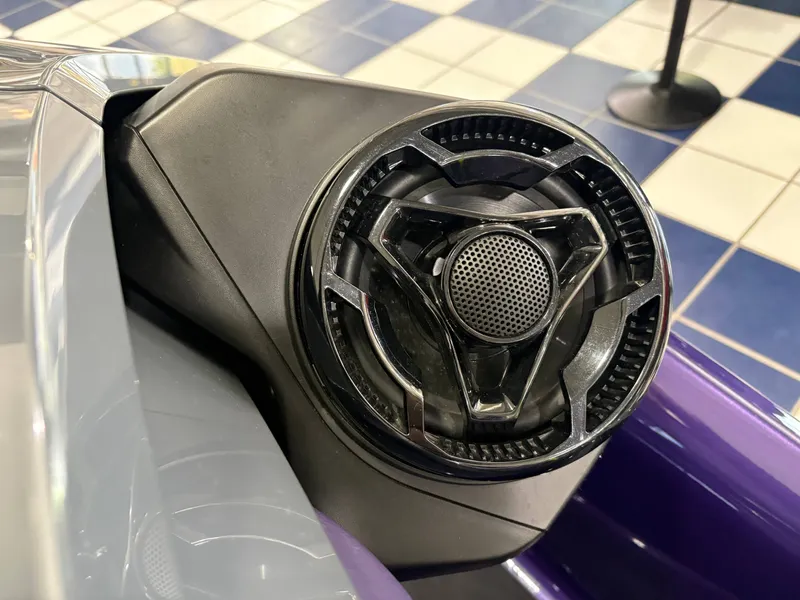 Slide: The Image of Sea-Doo RXT-X 300 w/ sound 2021 - 27