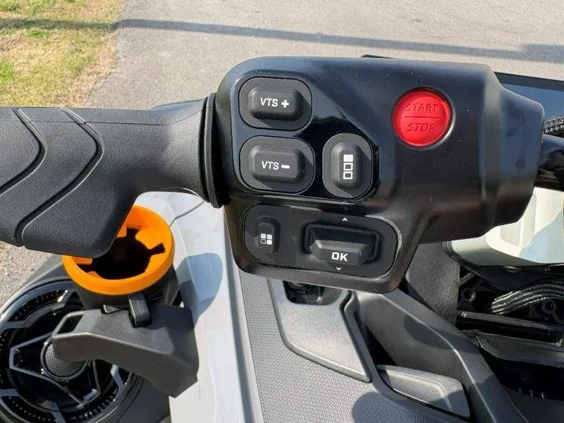 Slide: The Image of Sea-Doo FishPro Trophy 170 w/ Sound 2026 - 18