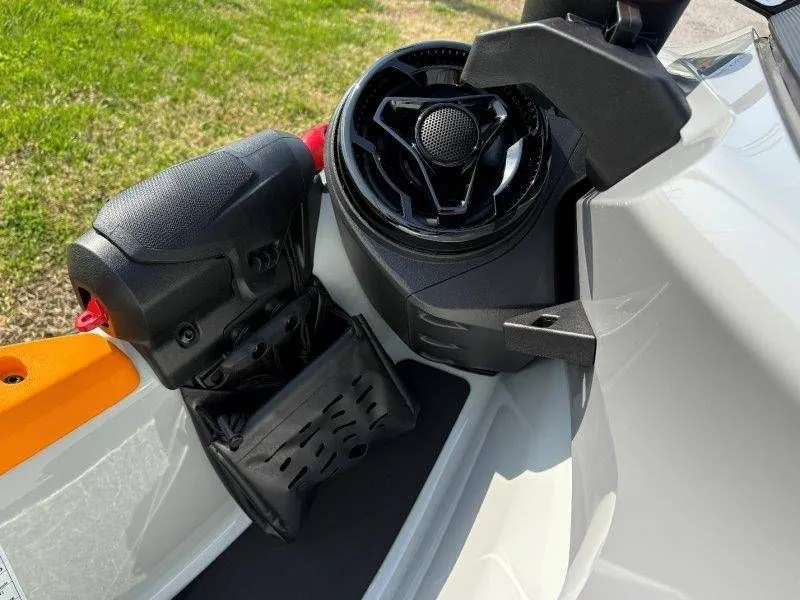 Slide: The Image of Sea-Doo FishPro Trophy 170 w/ Sound 2026 - 19