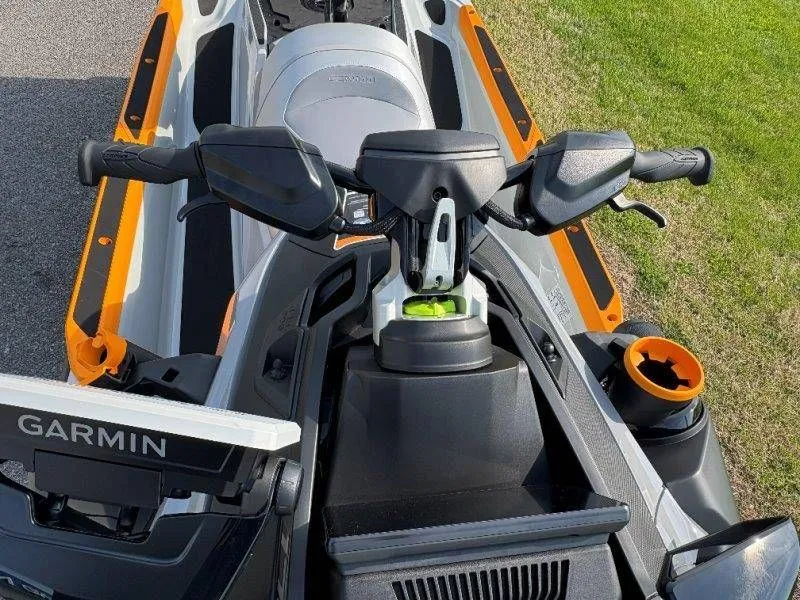 Slide: The Image of Sea-Doo FishPro Trophy 170 w/ Sound 2026 - 23