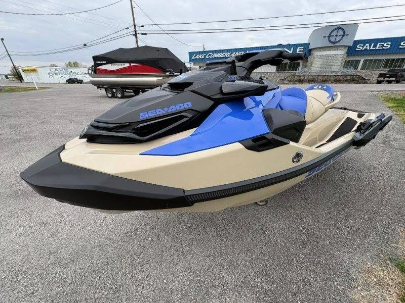 Slide: The Image of Sea-Doo Wake Pro 230 w/ Sound 2026 - 20