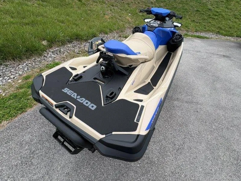 Slide: The Image of Sea-Doo Wake Pro 230 w/ Sound 2026 - 25