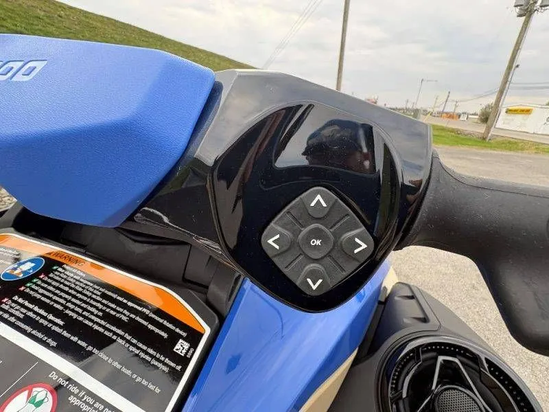 Slide: The Image of Sea-Doo WAKE 170 W/ SOUND 2026 - 22