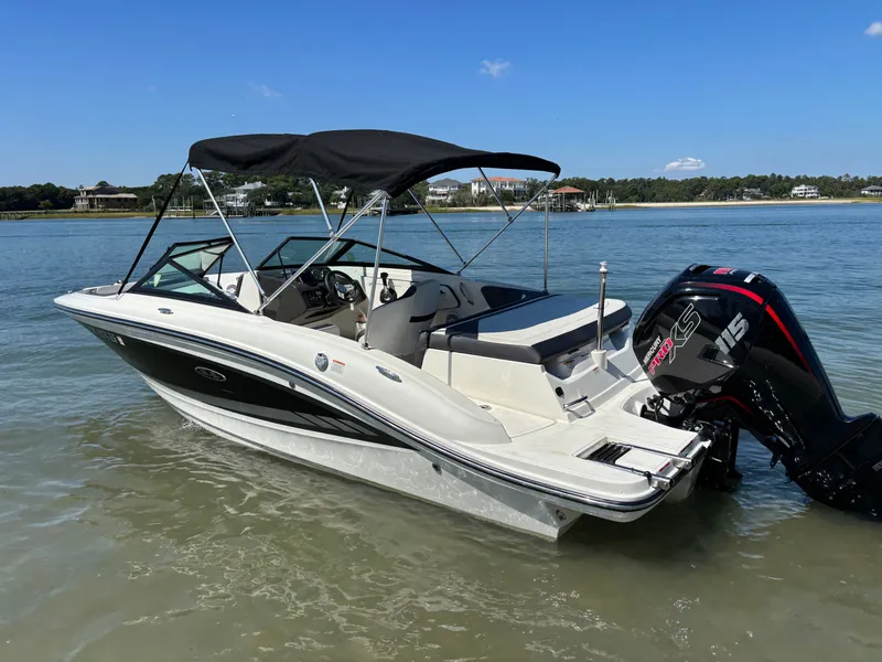 Slide: The Image of Sea Ray SPX 190 Outboard 2017 - 8