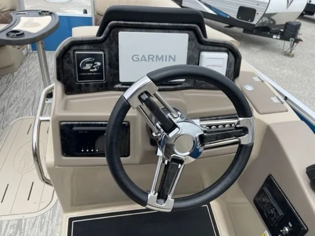 Slide: The Image of SunCatcher ELITE 324RC 2023 - 36