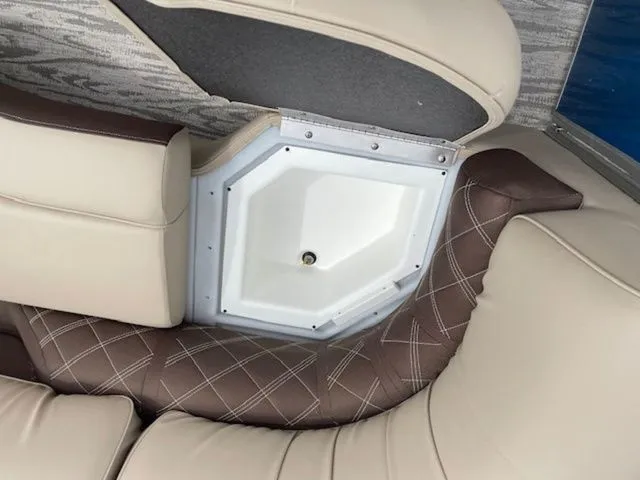 Slide: The Image of SunCatcher ELITE 324RC 2023 - 41