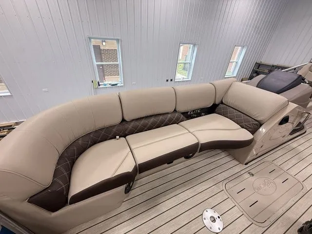 Slide: The Image of SunCatcher Elite 326 SE 2024 - 16