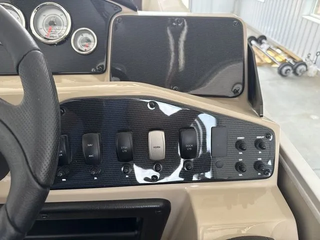 Slide: The Image of SunCatcher Select 20RC 2025 - 26