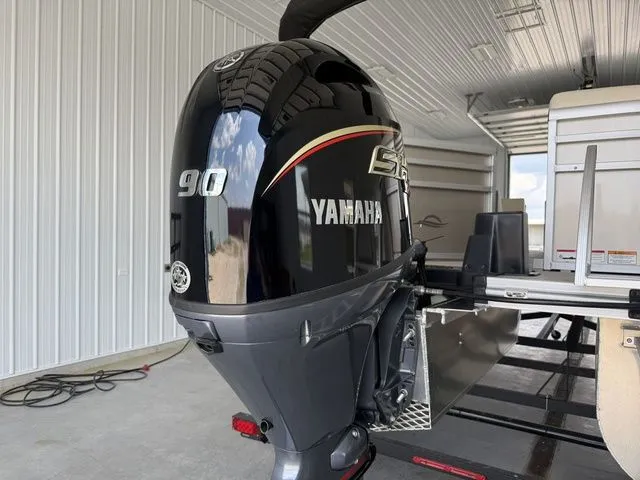 Slide: The Image of SunCatcher Select 20RC 2025 - 37