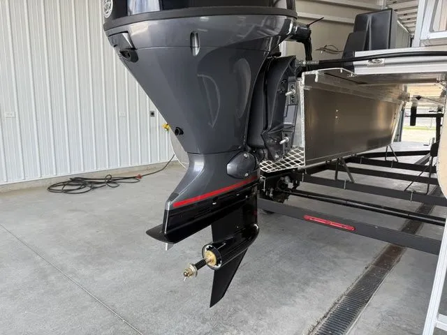 Slide: The Image of SunCatcher Select 20RC 2025 - 38