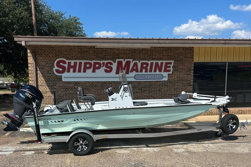 The Image of 2026 Xpress H20B Bay boat on trailer at Shipp's Marine dealership. - 1