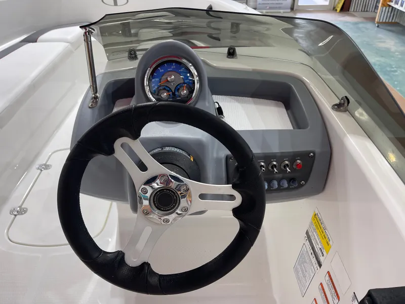 Slide: The Image of Tahoe T16 2020 - 9