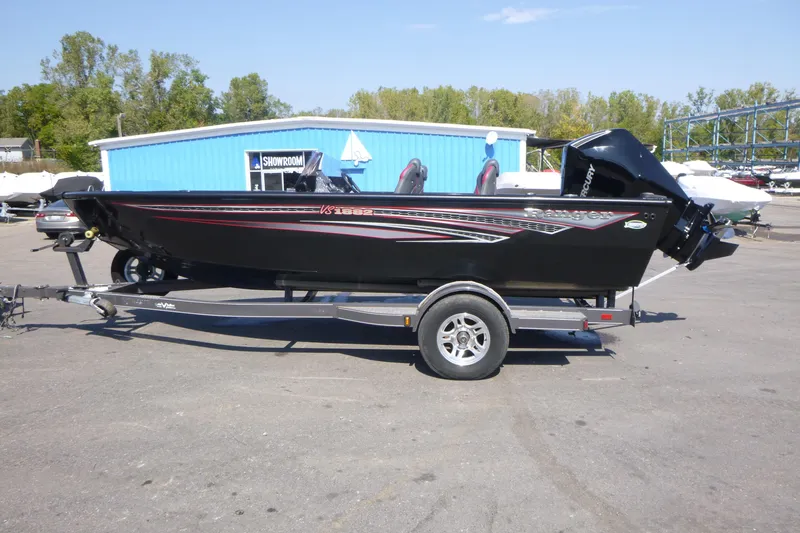 Slide: The Image of Mercury 175 outboard motor on 2022 Ranger VS1882SC Angler boat, top view. - 3