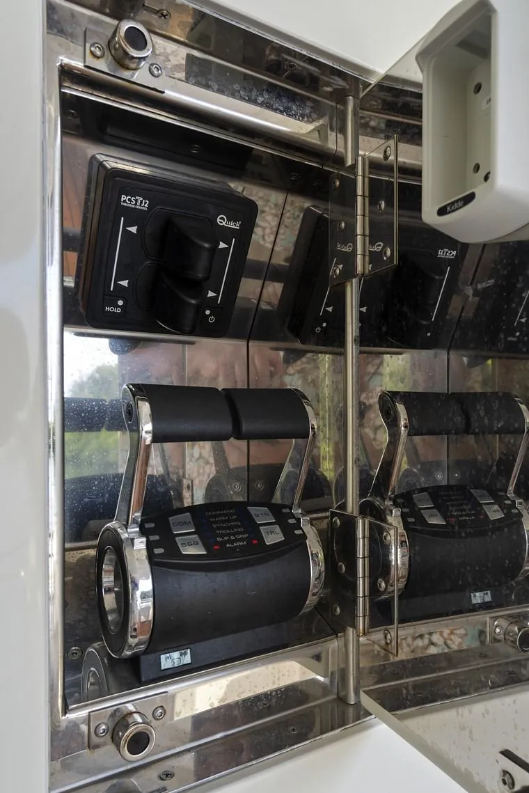 Slide: The Image of Control panel of 2021 Monte Carlo Yachts MCY 76 Skylounge. - 39