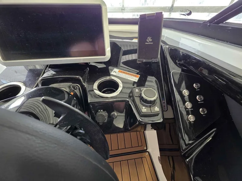 Slide: The Image of Yamaha 252SD 2026 - 13