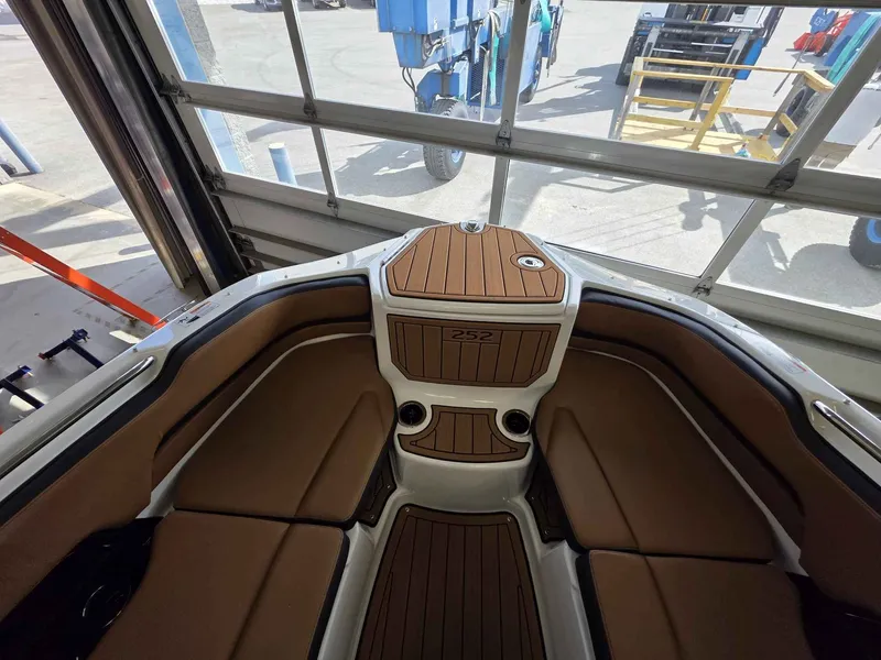 Slide: The Image of Yamaha 252SD 2026 - 20