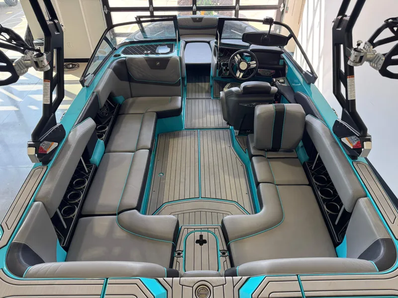 Slide: The Image of Nautique Super Air Nautique GS22 2021 - 11