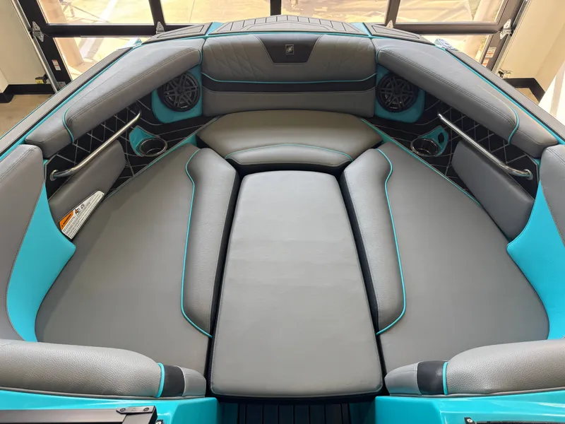 Slide: The Image of Nautique Super Air Nautique GS22 2021 - 15
