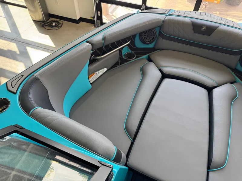 Slide: The Image of Nautique Super Air Nautique GS22 2021 - 17