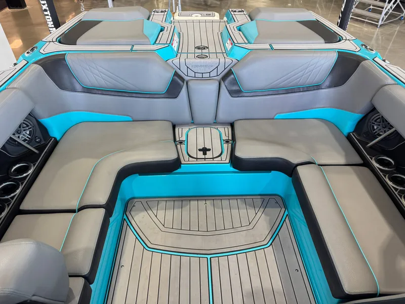 Slide: The Image of Nautique Super Air Nautique GS22 2021 - 25