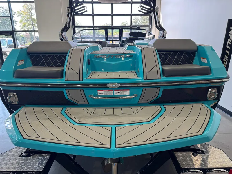 Slide: The Image of Nautique Super Air Nautique GS22 2021 - 6