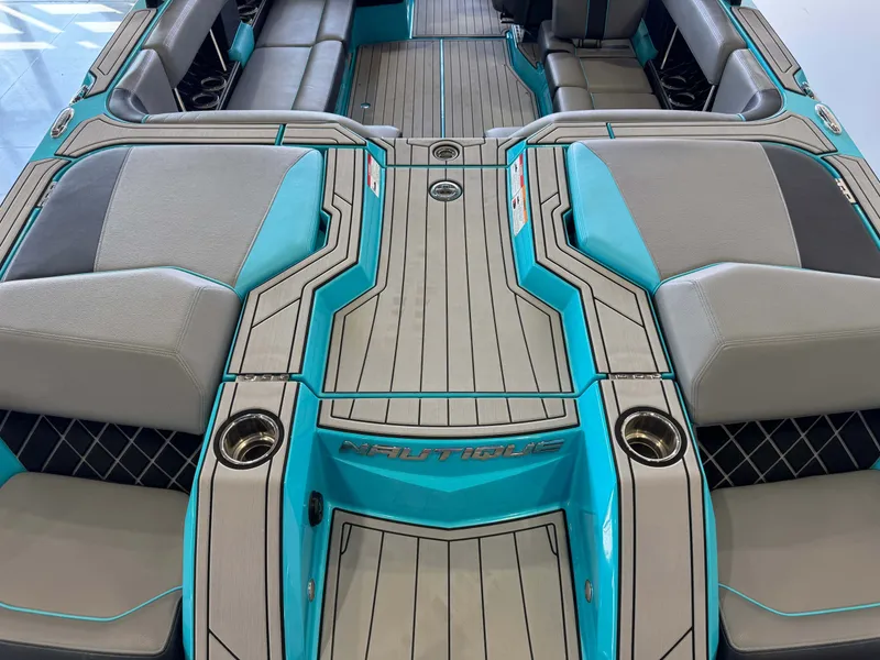 Slide: The Image of Nautique Super Air Nautique GS22 2021 - 8