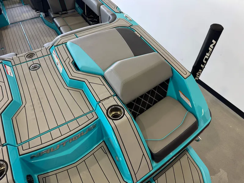 Slide: The Image of Nautique Super Air Nautique GS22 2021 - 9