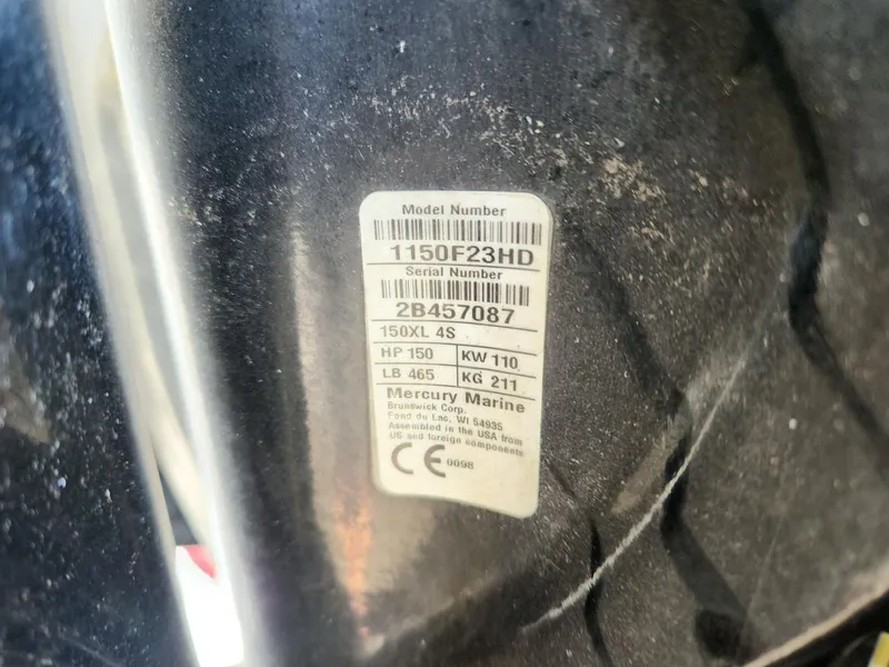 Slide: The Image of Hurricane SunDeck 187 OB 2002 - 23