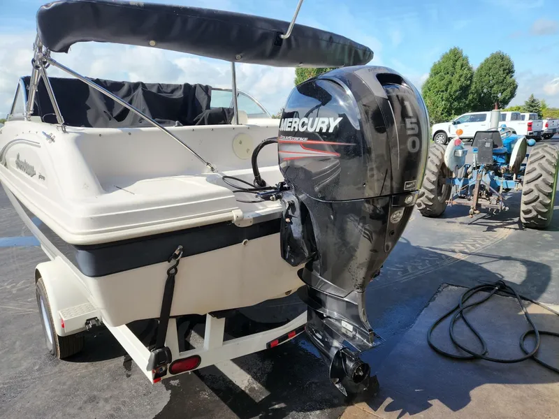 Slide: The Image of Hurricane SunDeck 187 OB 2002 - 4