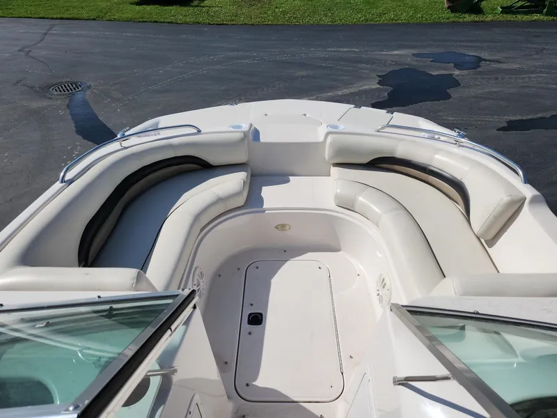 Slide: The Image of Hurricane SunDeck 187 OB 2002 - 7