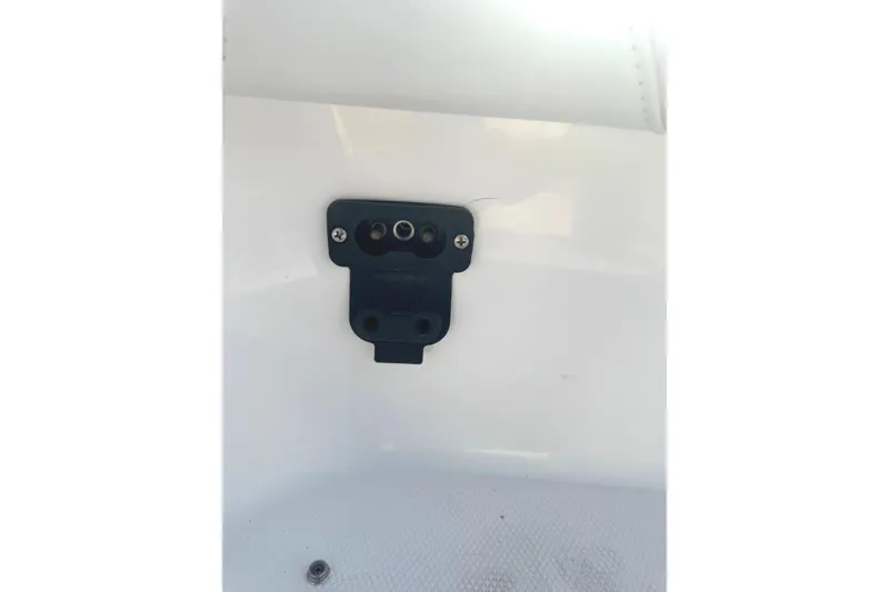 Slide: The Image of Close-up of a 2022 Everglades 243 Center Console boat component. - 28