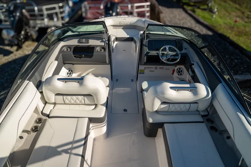 Slide: The Image of Regal LX 2 2026 - 9