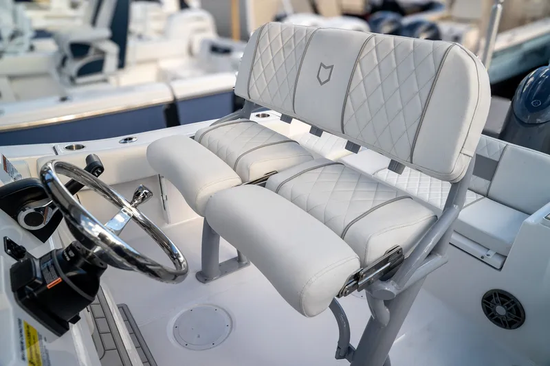 Slide: The Image of Sea Fox 228 Commander 2026 - 14