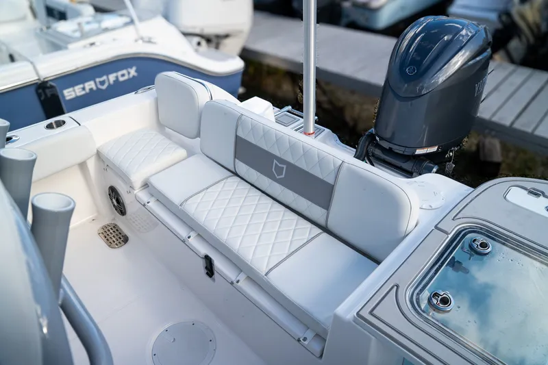 Slide: The Image of Sea Fox 228 Commander 2026 - 18