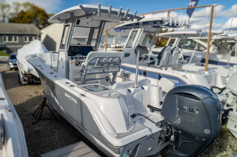 Slide: The Image of Sea Fox 228 Commander 2026 - 8