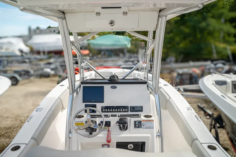 Slide: The Image of Sea Fox 248 Commander 2021 - 16