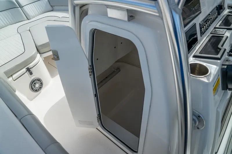 Slide: The Image of Sea Fox 248 Commander 2021 - 21