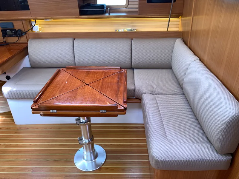 Slide: The Image of Catalina 385 2018 - 28