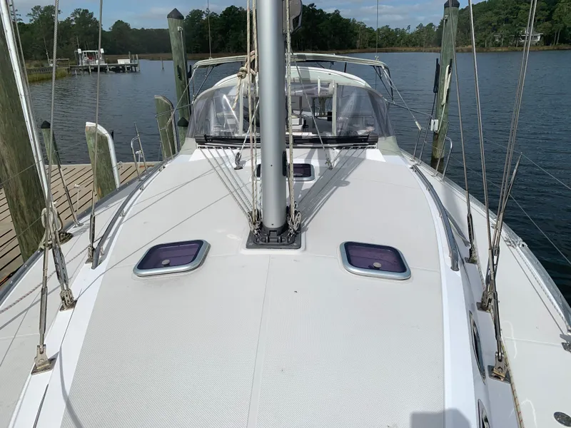 Slide: The Image of Catalina 385 2018 - 70