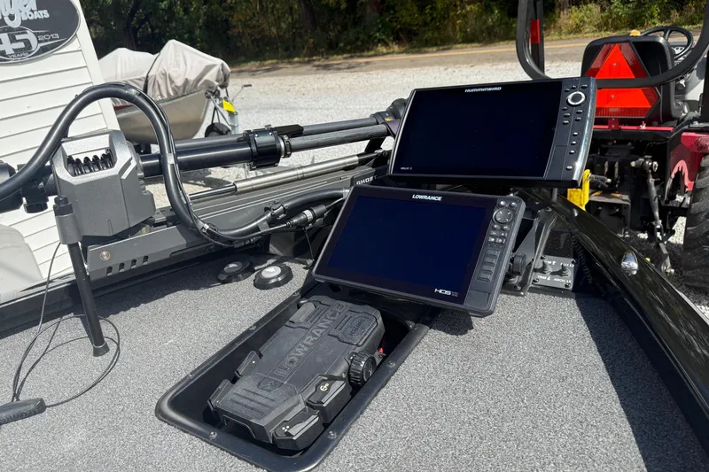 Slide: The Image of 2022 Vexus AVX1980 boat dashboard with Lowrance and Humminbird fish finders. - 8