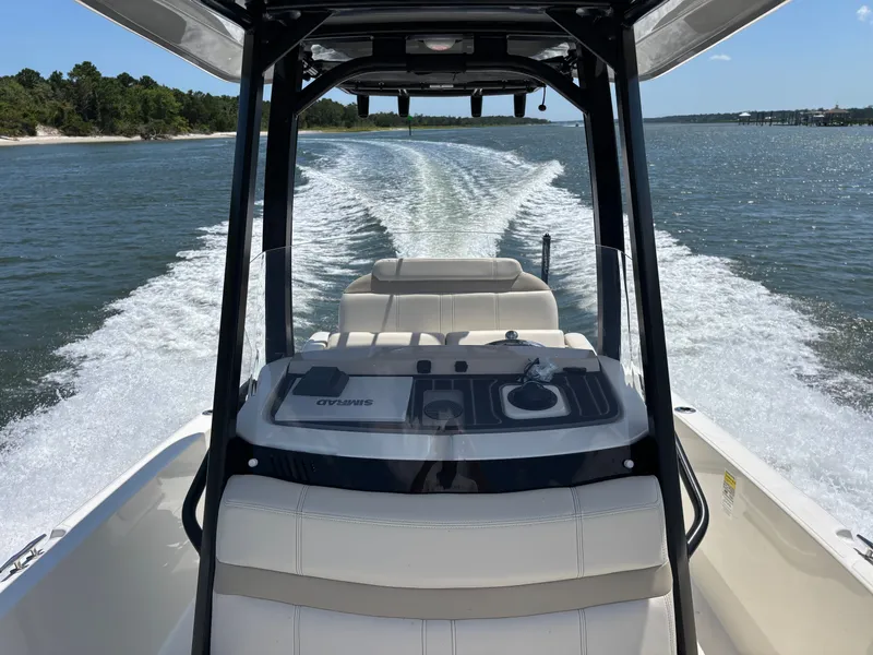Slide: The Image of Boston Whaler 220 Dauntless 2023 - 52