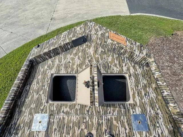 Slide: The Image of Avid 20 Rogue 2026 - 10