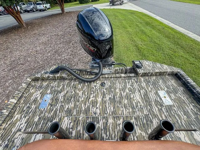 Slide: The Image of Avid 20 Rogue 2026 - 16