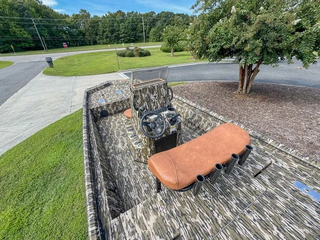 Slide: The Image of Avid 20 Rogue 2026 - 20