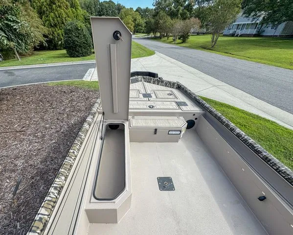 Slide: The Image of Avid Commander 18 2026 - 14