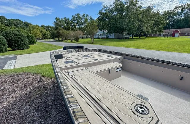 Slide: The Image of Avid Commander 18 2026 - 7