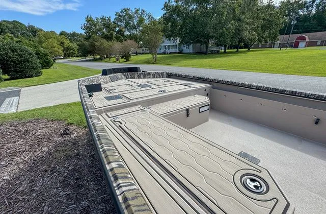 Slide: The Image of Avid Commander 18 2026 - 8