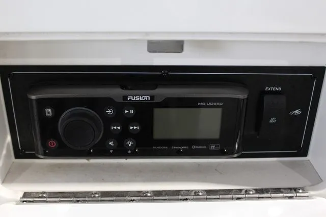 Slide: The Image of Monterey M4 2019 - 17