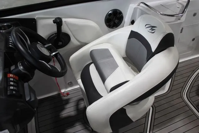 Slide: The Image of Monterey M4 2019 - 25