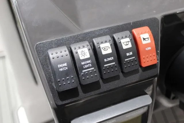 Slide: The Image of Monterey M4 2019 - 28